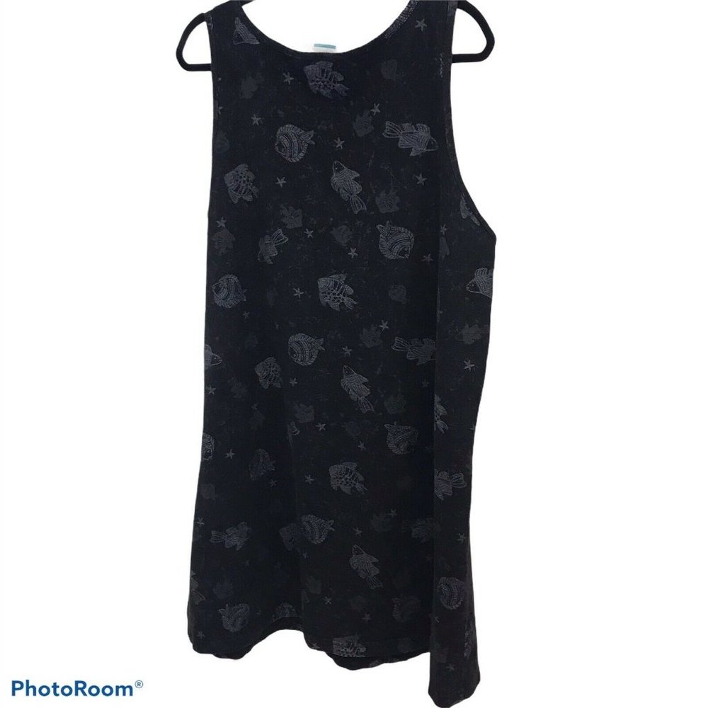 Women 2x On White Women Sleeveless Tunic Dress
